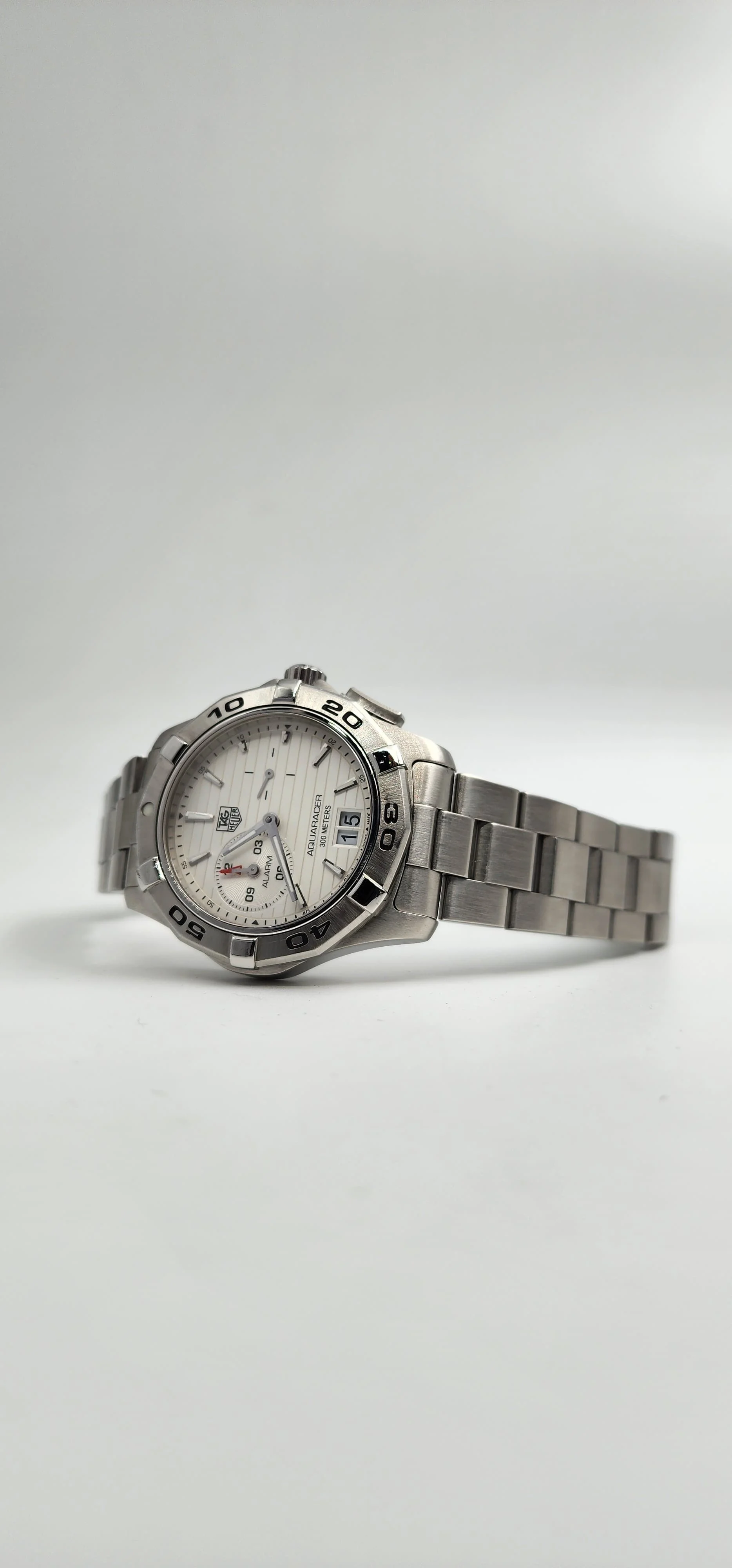 TAG Heuer Aquaracer 300M Grande Date Alarm - Image 3