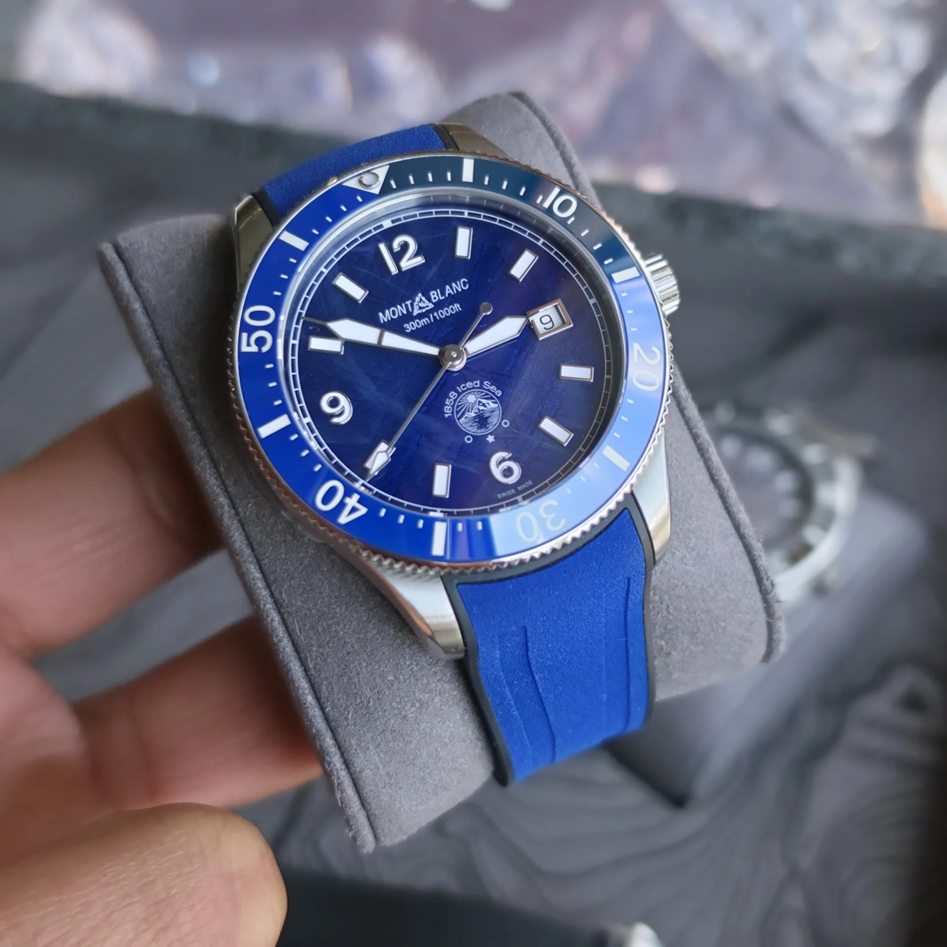2026 Mont Blanc Limited Edition Set - Image 7
